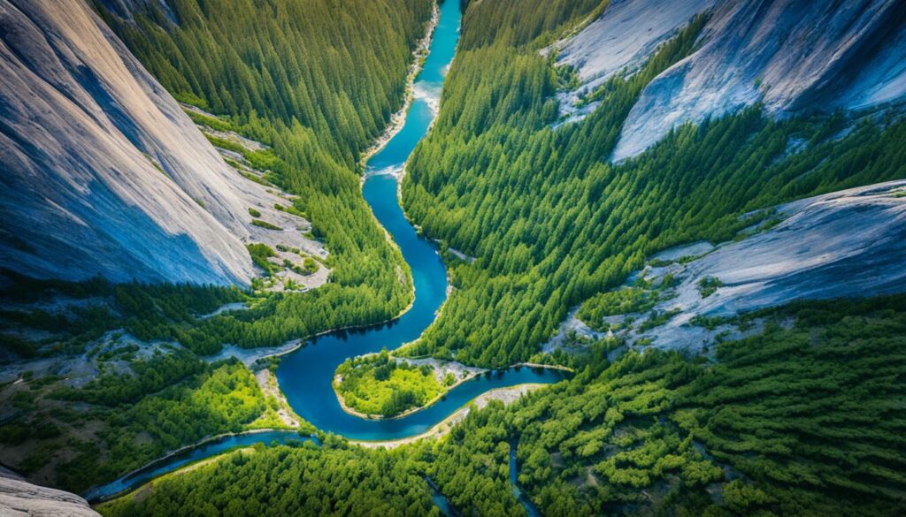 Yosemite hiking trails